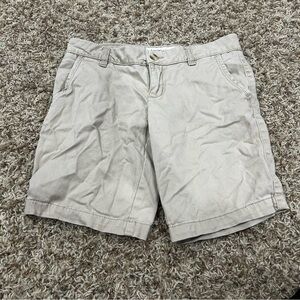 Aeropostale Stretch Women’s Size O Low Rise Bermuda Shorts Beige